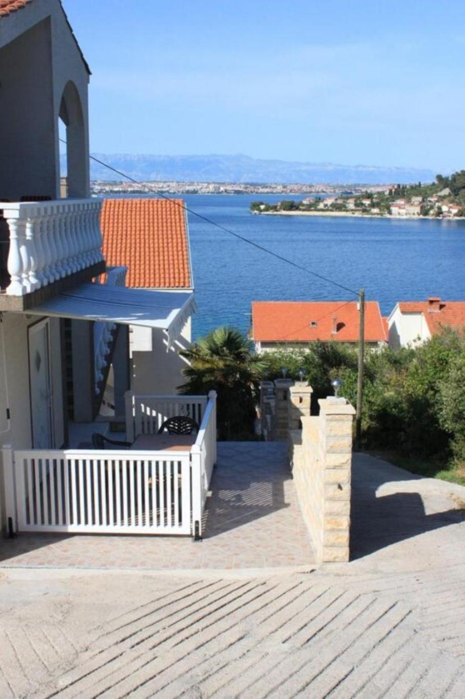Apartments Nada - 100 M From Beach Kali Exterior foto
